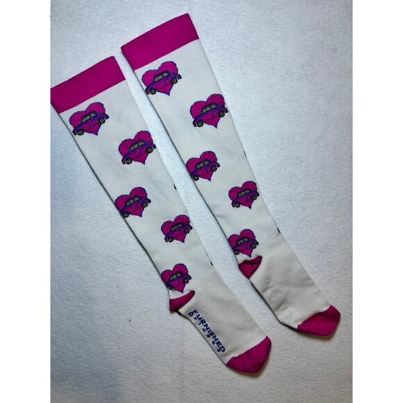 NWOT Compression Socks Pink White Hearts - Picture 1 of 1